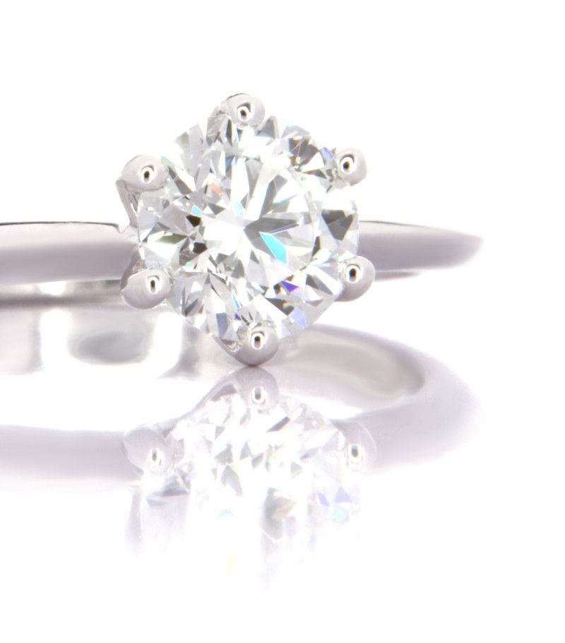 Palermo  Diamanti  Brillanti  Rubini  Smeraldi  Zaffiri  Solitari  Orecchini  Lusso  Fidanzamento  Matrimonio  Anniversario  Collane  Oro