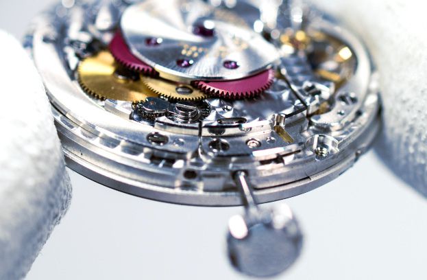 Orologi di lusso vintage garantiti dal nostro laboratorio di assistenza autorizzata Rolex Tudor Cartier Baume et Mercier - Revisione Rolex Tudor Cartier Baume et Mercier - Orologi Rolex Tudor Cartier Baume et Mercier e Jaeger-LeCoultre