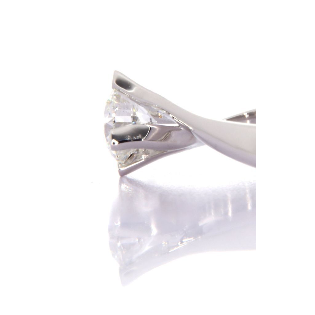 Palermo  Diamanti  Brillanti  Rubini  Smeraldi  Zaffiri  Solitari  Orecchini  Lusso  Fidanzamento  Matrimonio  Anniversario  Collane  Oro