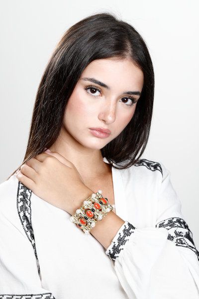 Bracciali vintage con diamanti, zaffiri, rubini, smeraldi perle e pietre preziose