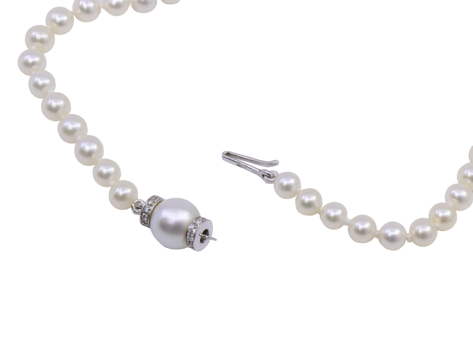 Collana con piccole perle girocollo chiusura oro bianco gr. 18,3