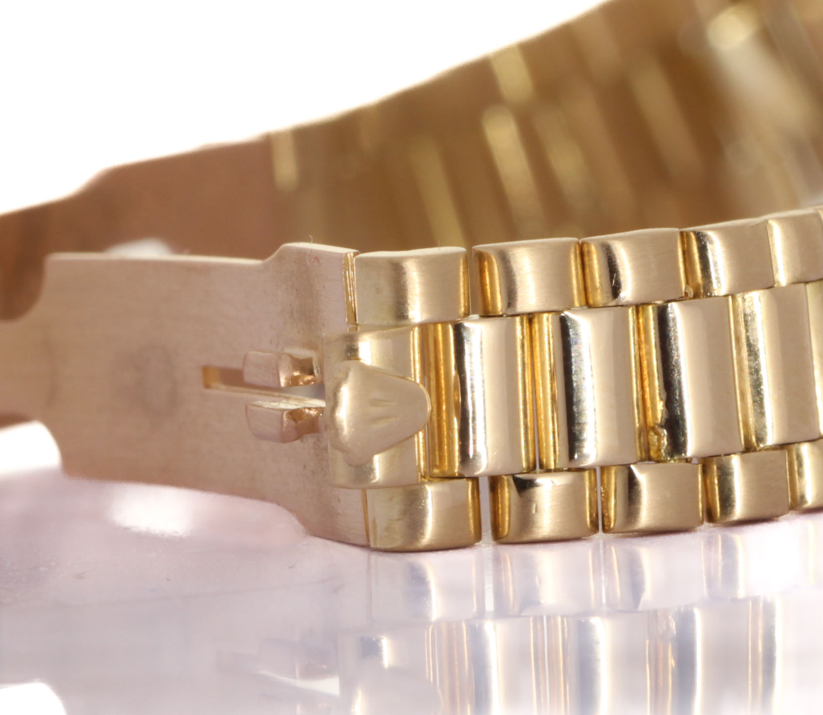 Rolex 69238 O.P. Lady Datejust, Factory Diamonds, 18Kt Yellow Gold, Rolex Box & Papers, 1992