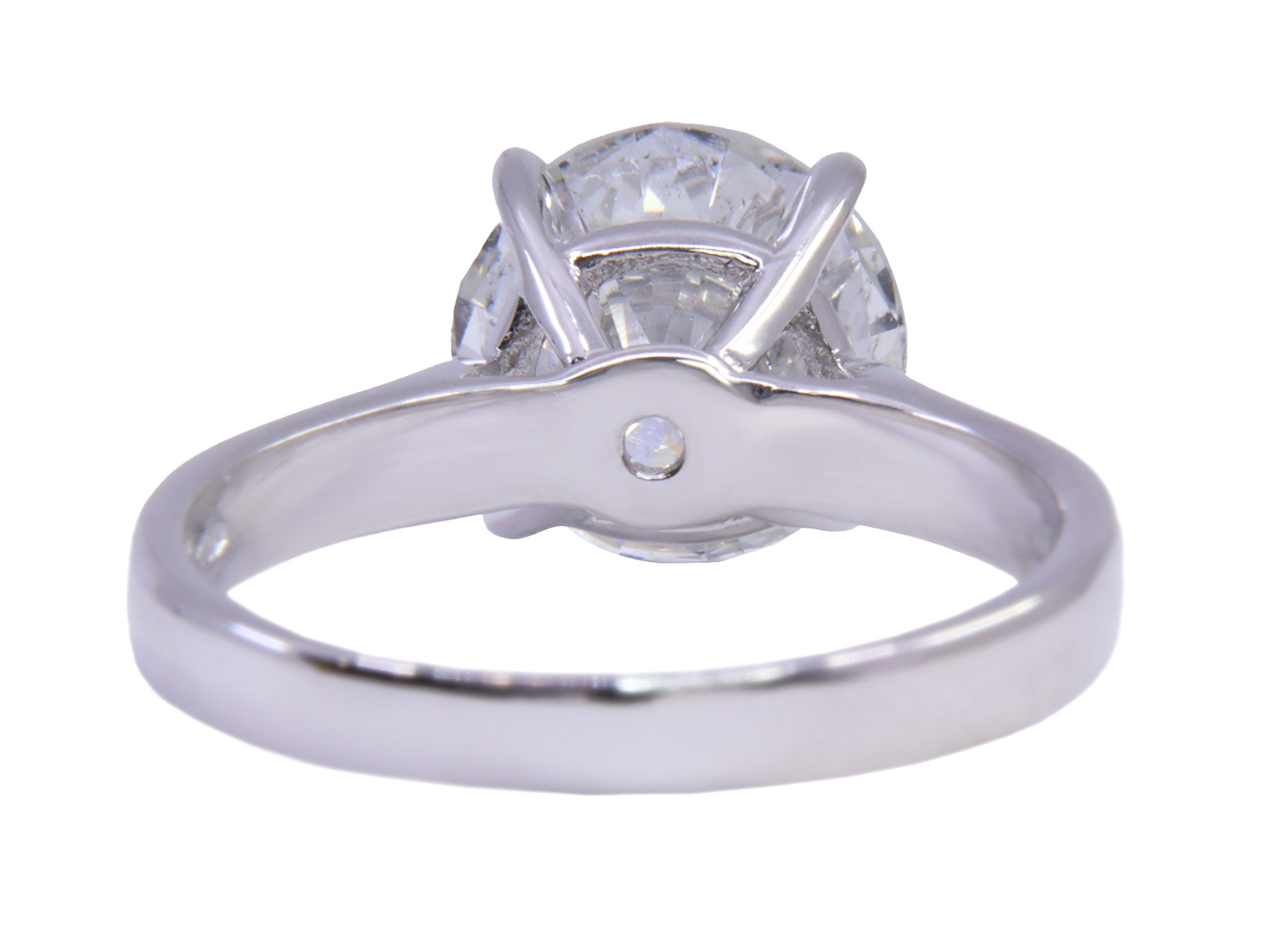 Anello in oro bianco 18 kt. modello "Solitario" con Brillante