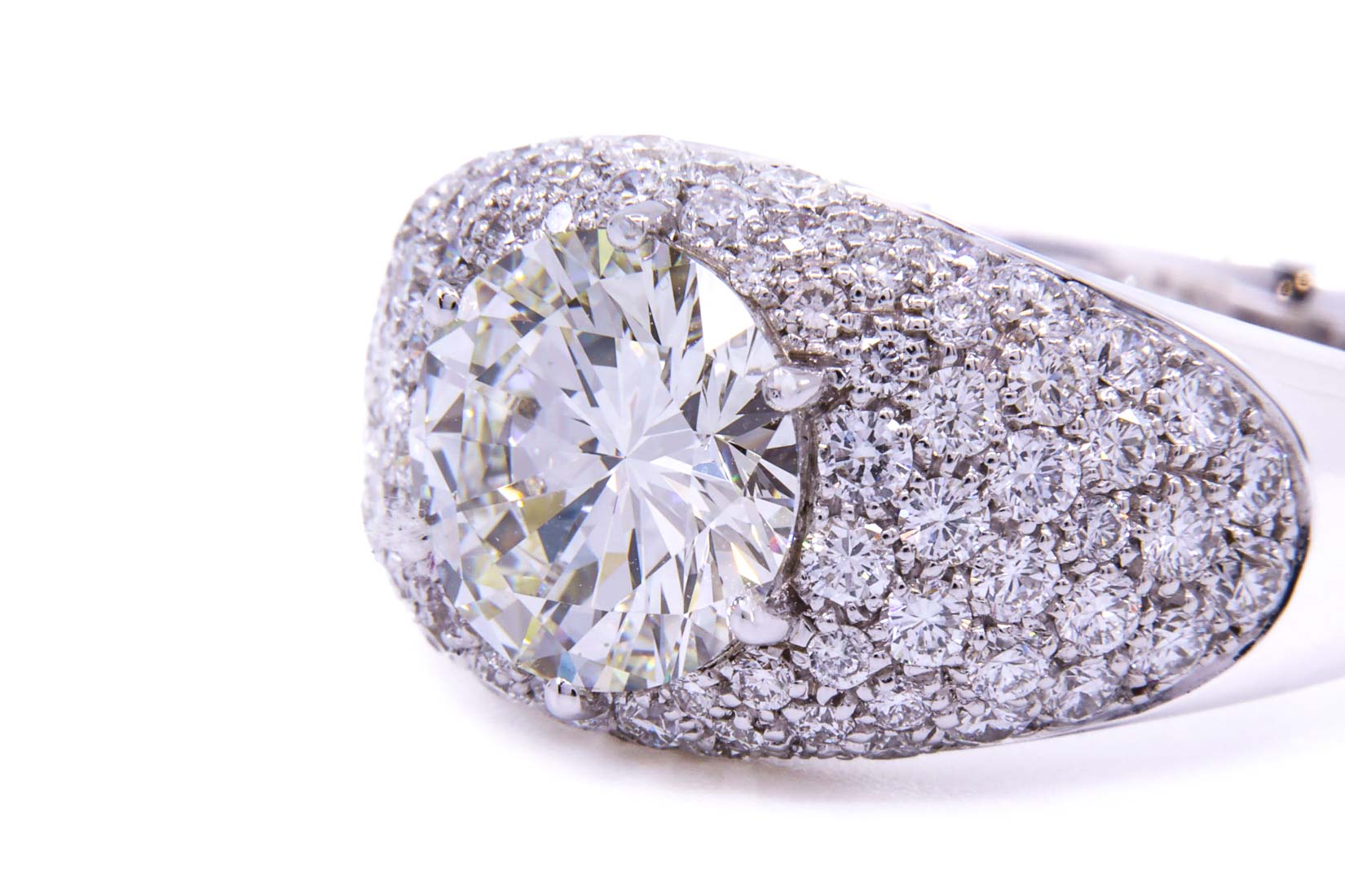 Diamante naturale taglio rotondo di carati 2.32