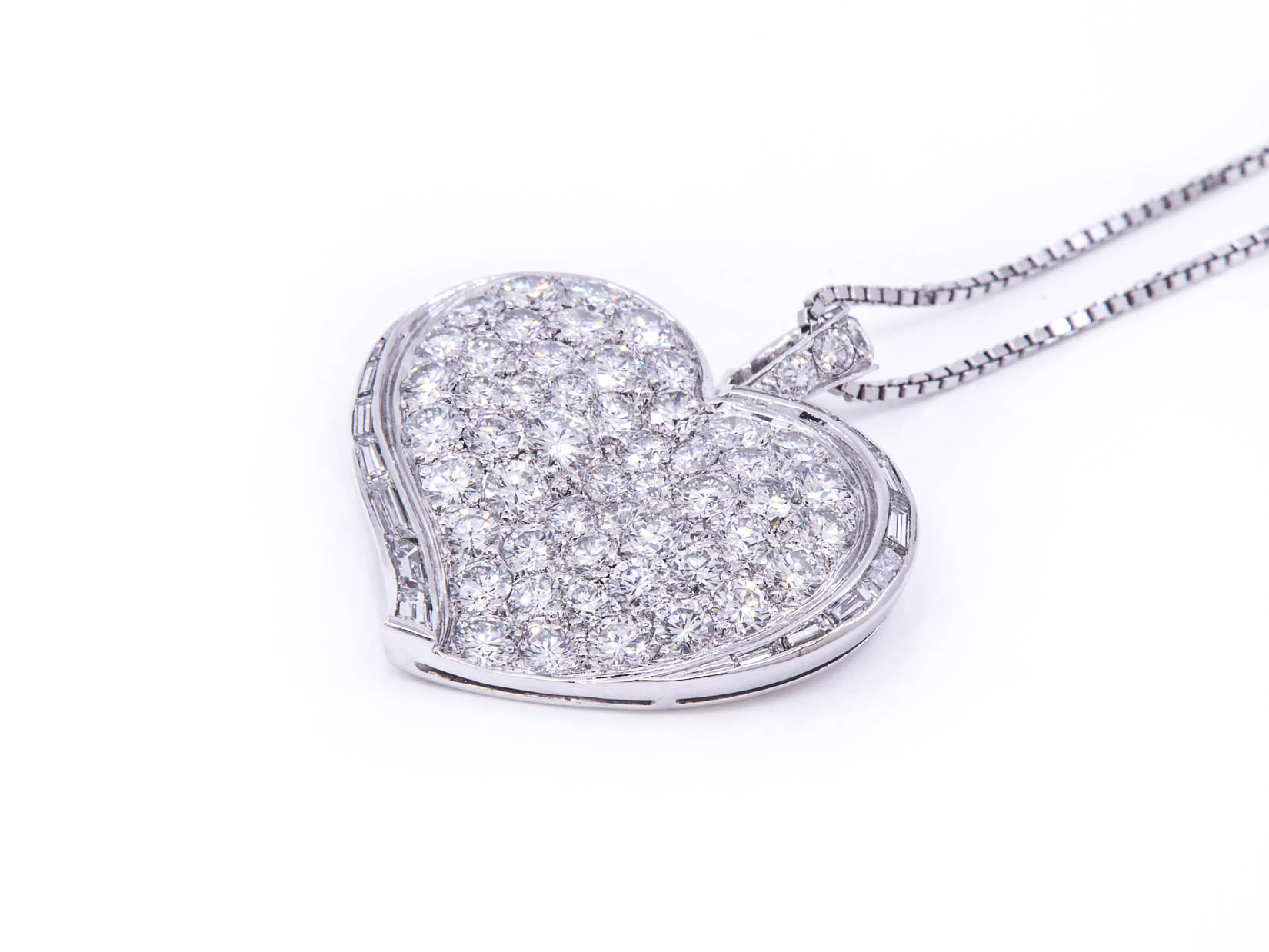 Ciondolo cuore in oro bianco 18 kt. con brillanti