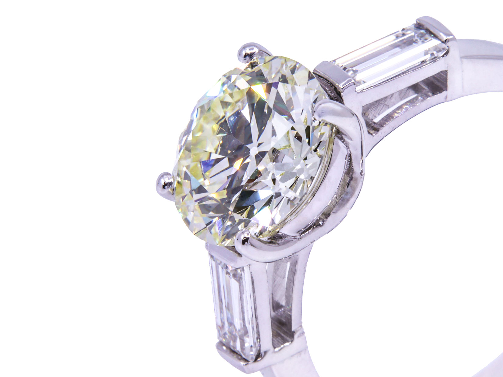 Anello con Brillante Naturale circa ct 3.00 taglio antico oro 18kt 