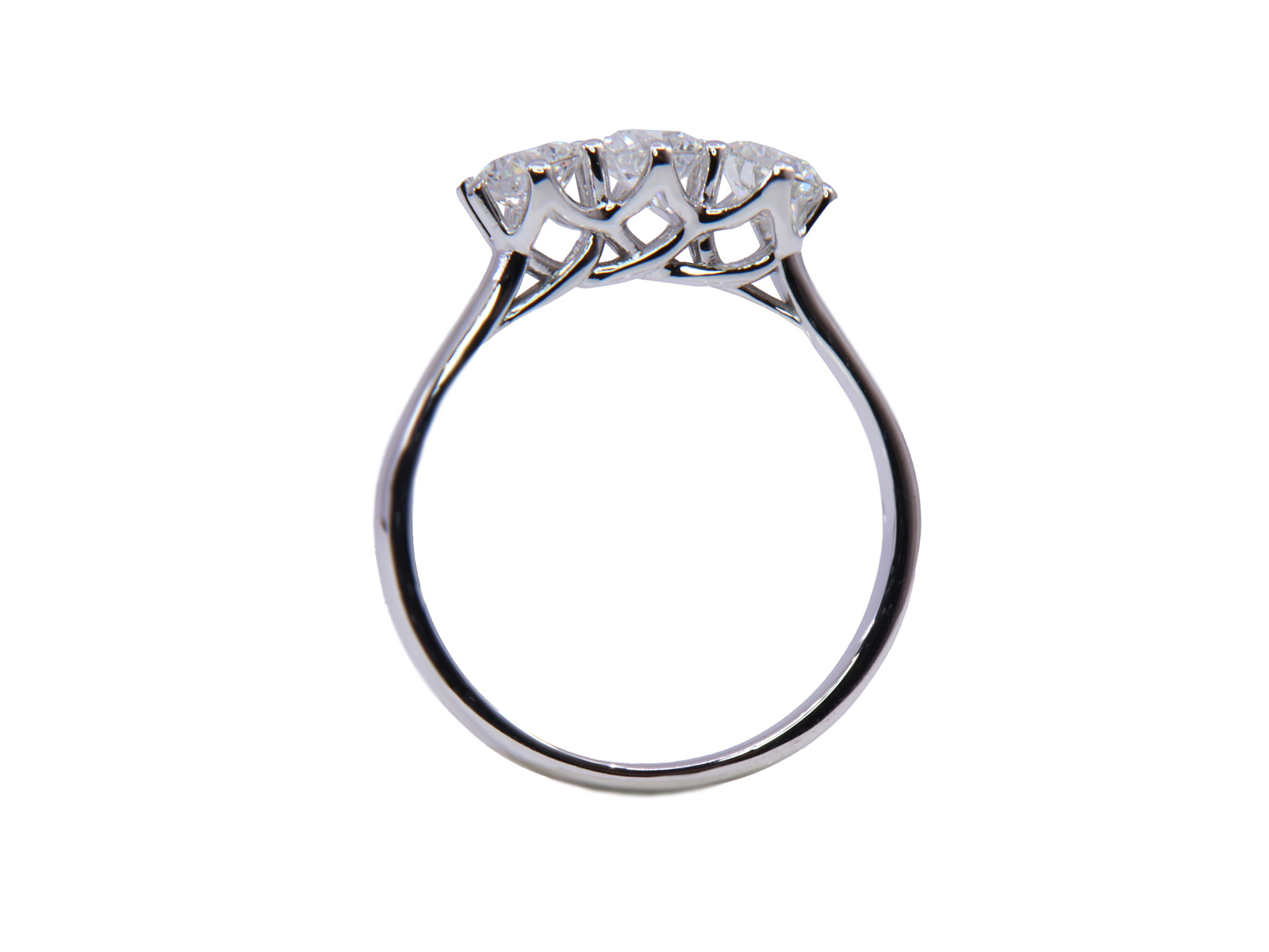 Anello Trilogy oro bianco 18Kt gr2.80 - caratura complessiva 0.91ct DSI1