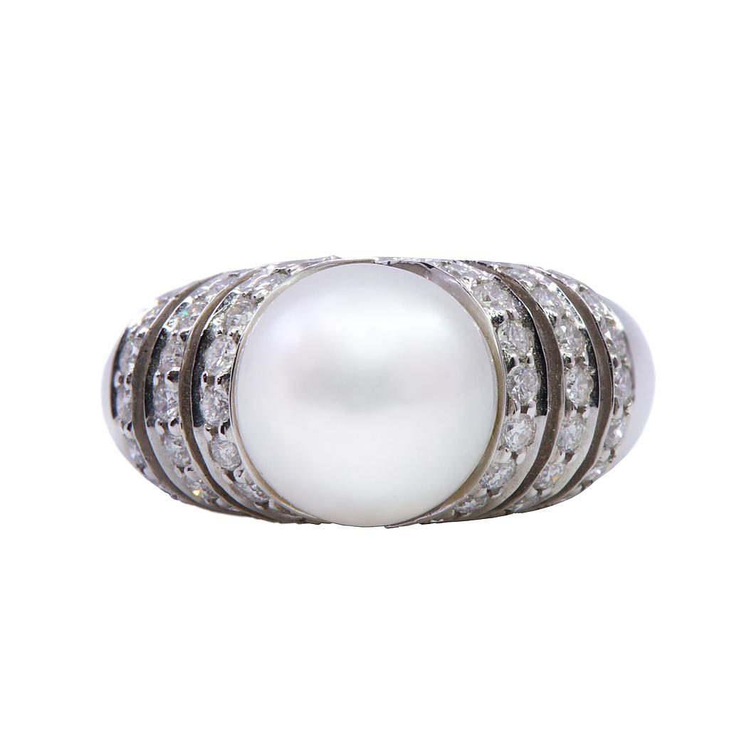 Anello perla - Brillanti 0,65ct. G-VS in oro 18kt. peso totale 14,3 gr.